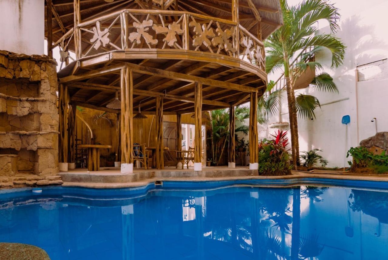 Hostal Poseidon Puerto Cayo Eksteriør bilde