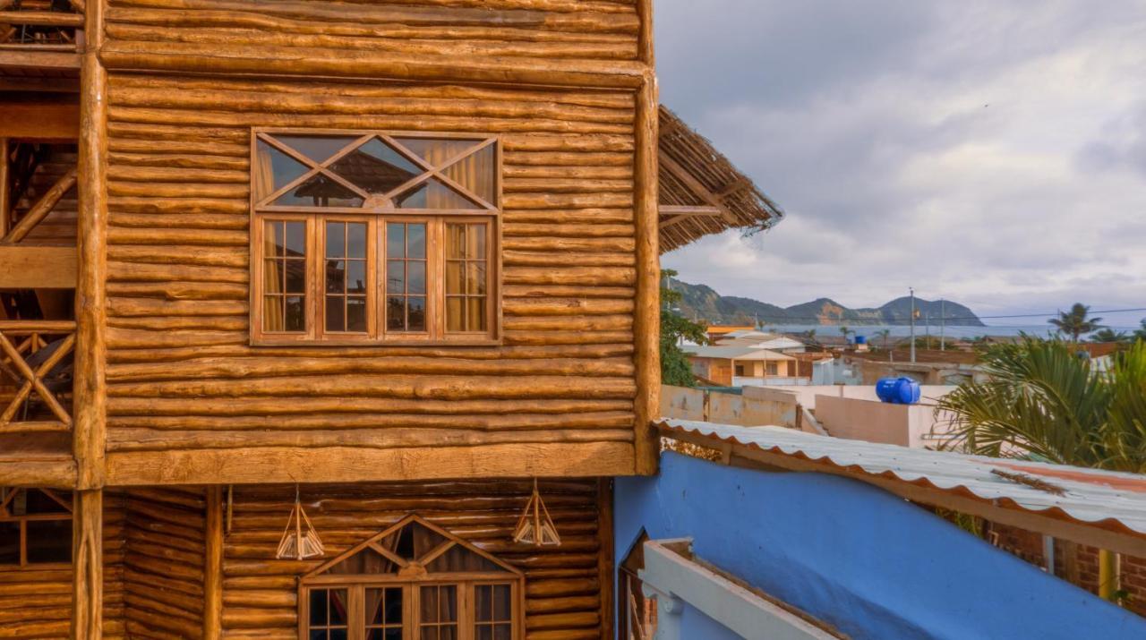 Hostal Poseidon Puerto Cayo Eksteriør bilde