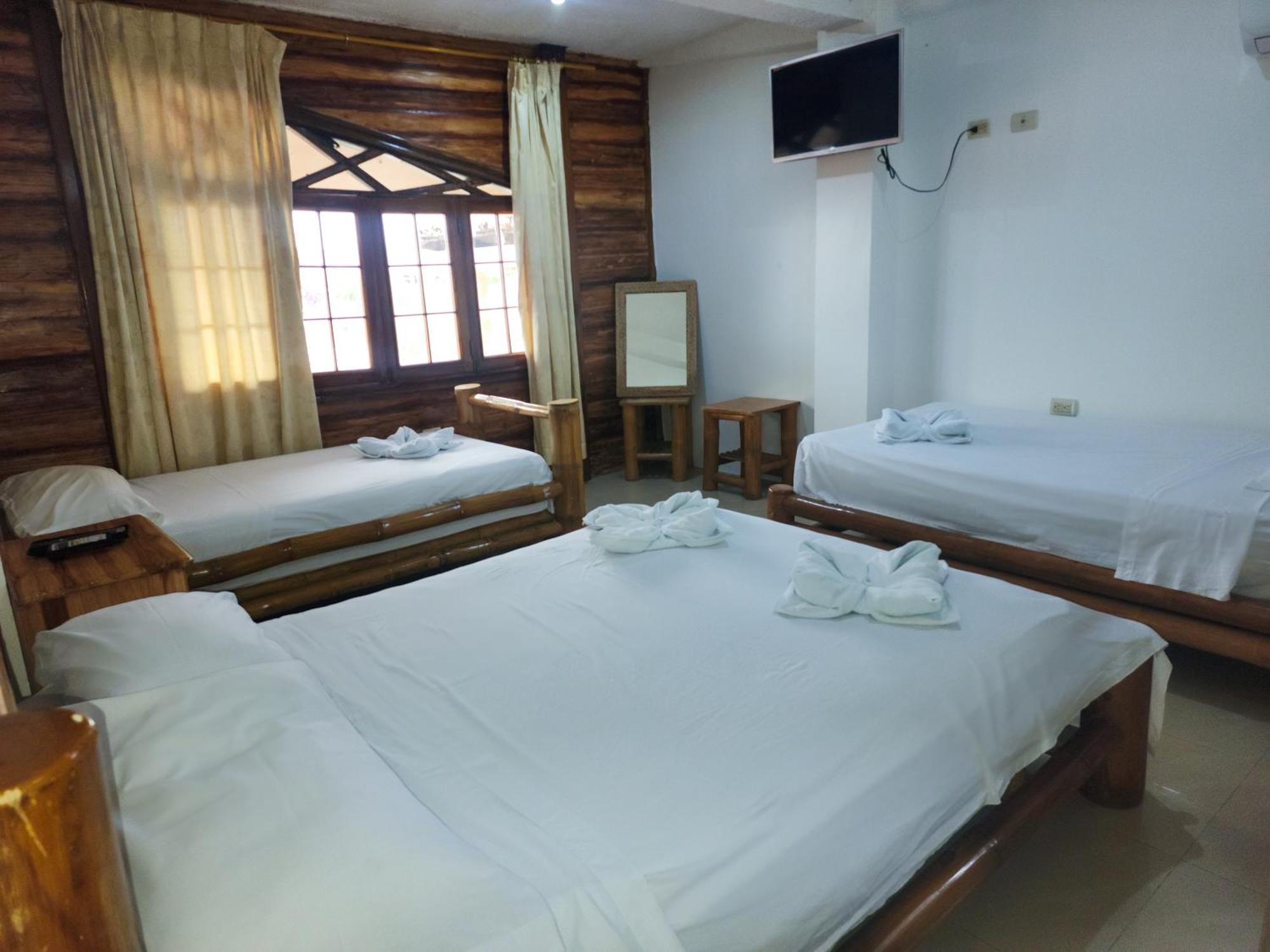 Hostal Poseidon Puerto Cayo Eksteriør bilde