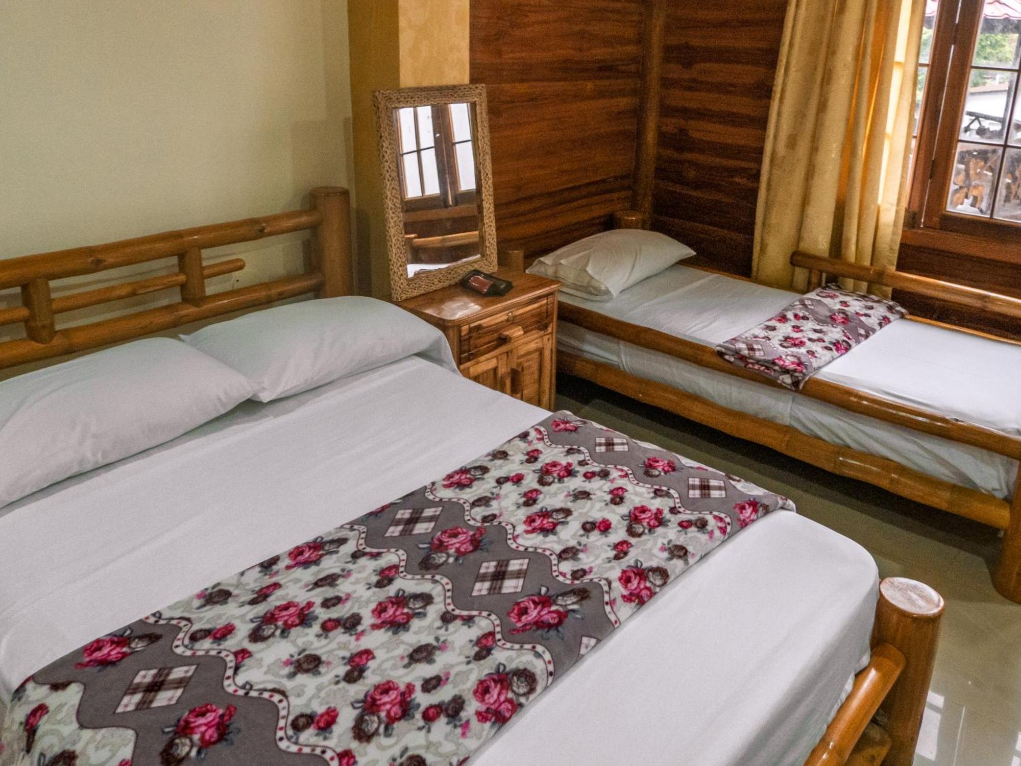 Hostal Poseidon Puerto Cayo Eksteriør bilde