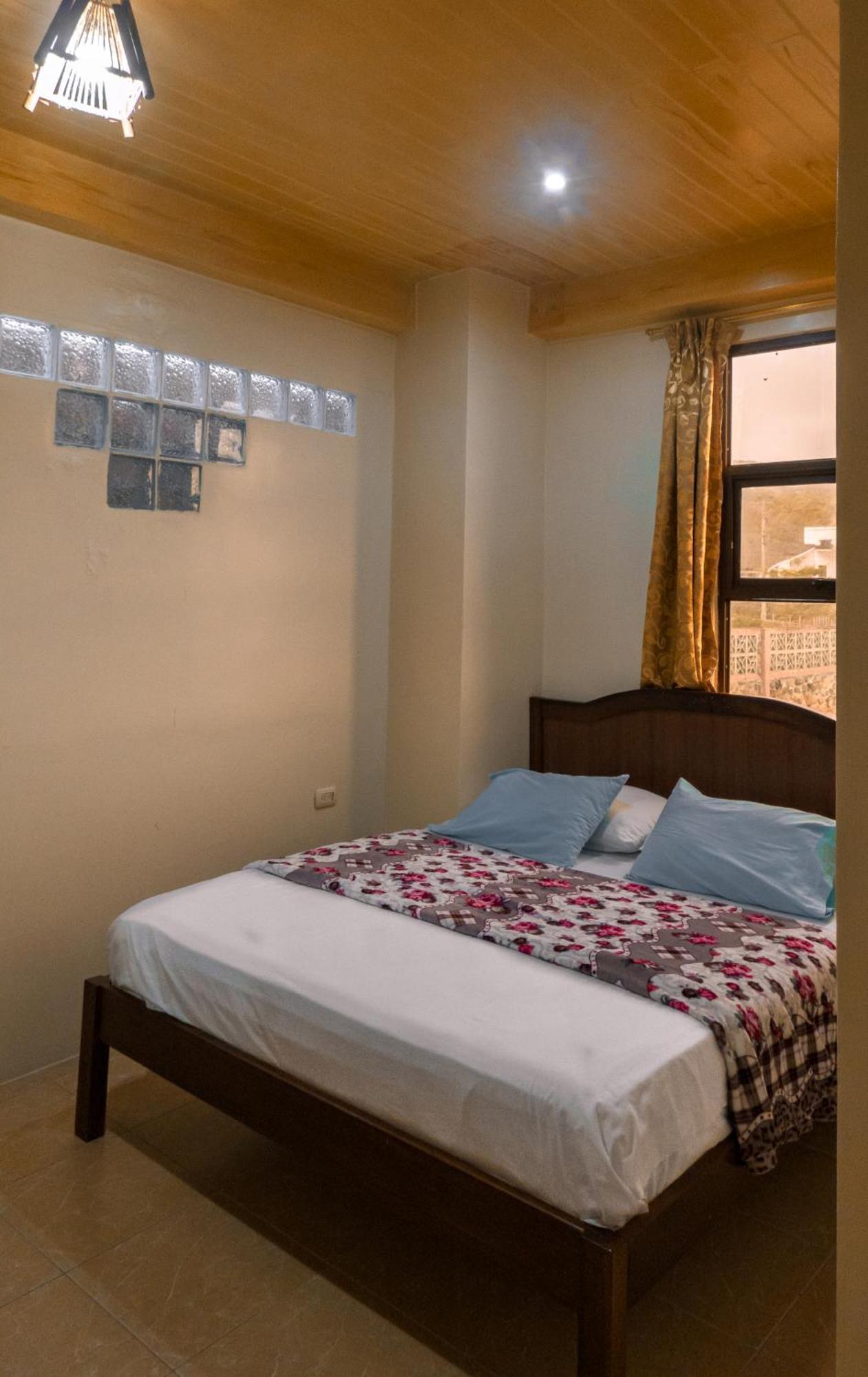 Hostal Poseidon Puerto Cayo Eksteriør bilde